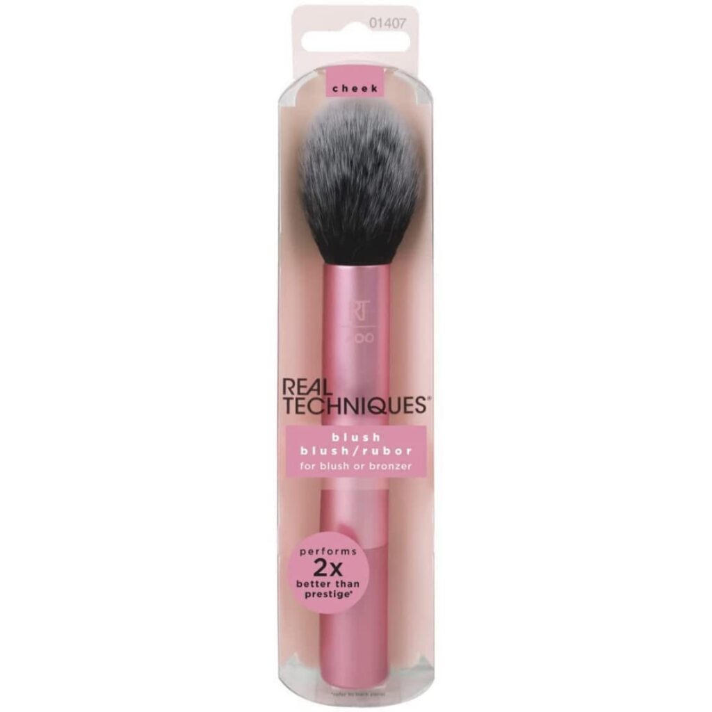 Real Techniques Ultra Plush Blush Makeup Brush, For Loose, Cream, or Pressed Blush, Rosy Glow Cheeks, Aluminum Ferrules, Synthetic Cruely Free Bristles