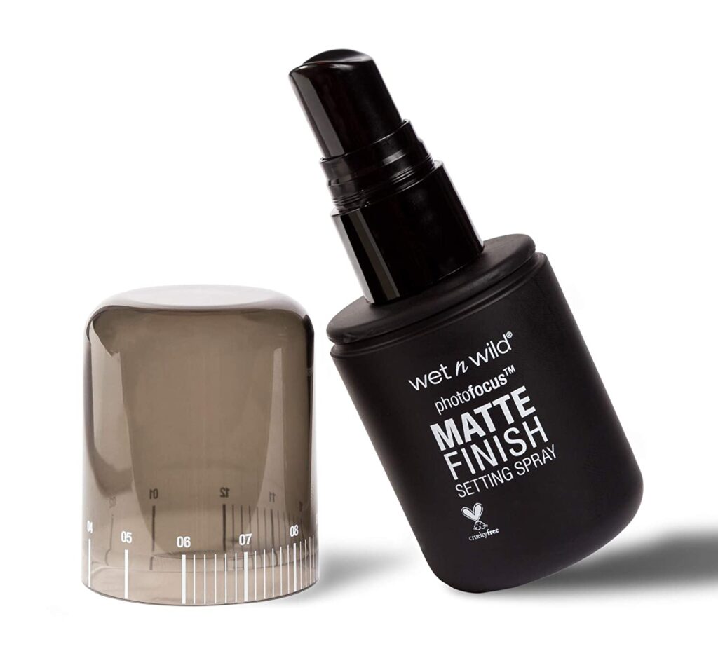 Wet n Wild Photo Focus Matte Finish Setting Spray for Makeup, Long Lasting Vegan, Cruelty Free Makeup Primer and Spray